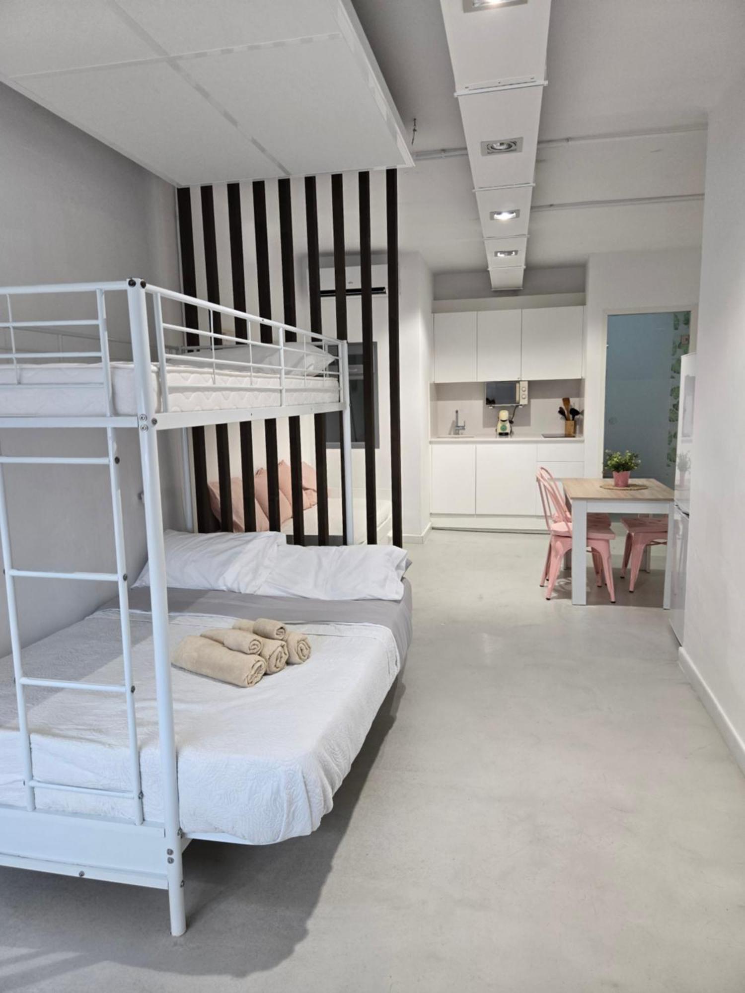 Little Love Hospitalet De L'Infant Exterior foto